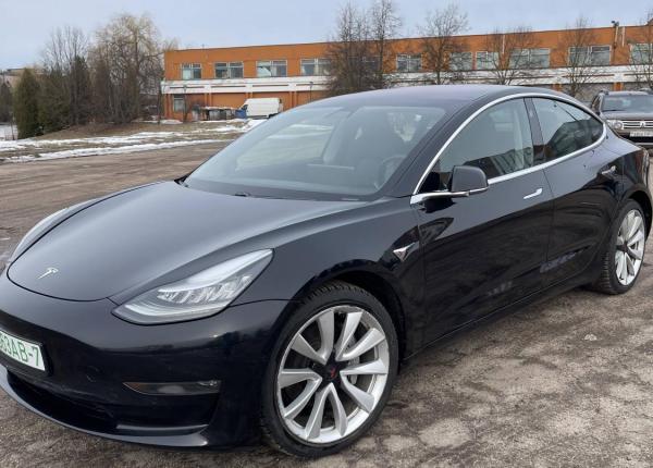 Tesla Model 3, 2018 год выпуска с двигателем Электро, 106 589 BYN в г. Минск