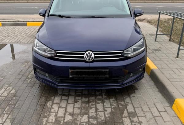 Volkswagen Touran, 2017 год выпуска с двигателем Дизель, 60 962 BYN в г. Минск