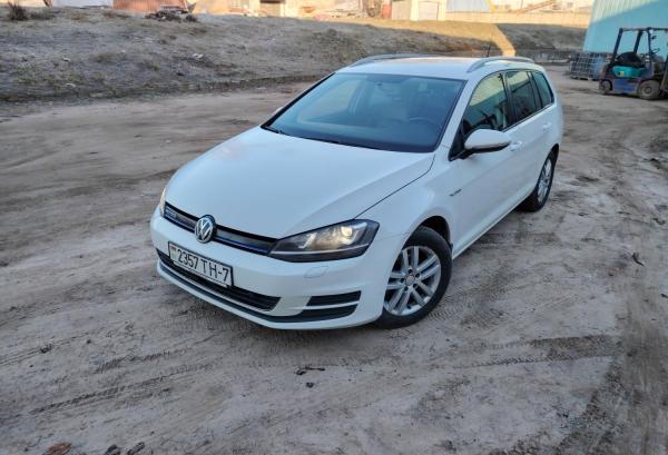 Volkswagen Golf, 2014 год выпуска с двигателем Газ/бензин, 29 923 BYN в г. Минск