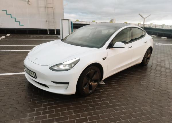 Tesla Model 3, 2021 год выпуска с двигателем Электро, 110 693 BYN в г. Минск