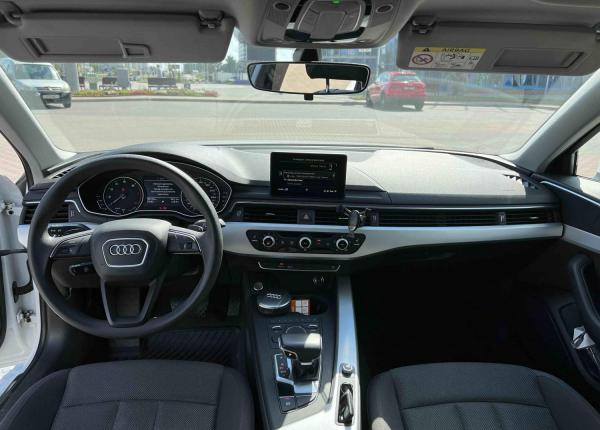 Audi A4, 2017 год выпуска с двигателем Бензин, 63 207 BYN в г. Минск