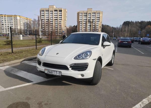 Porsche Cayenne, 2010 год выпуска с двигателем Бензин, 80 671 BYN в г. Минск