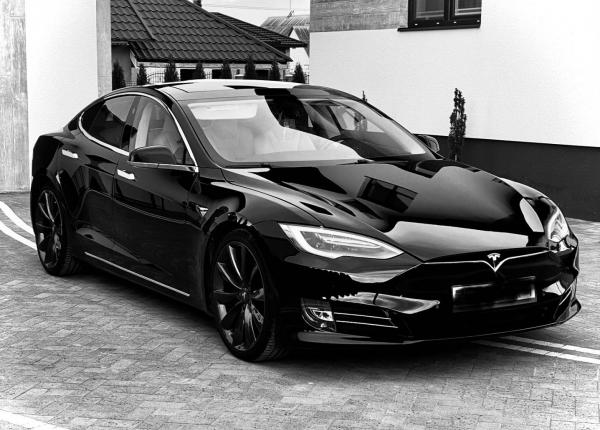 Tesla Model S, 2016 год выпуска с двигателем Электро, 95 742 BYN в г. Кобрин