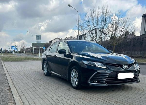 Toyota Camry, 2021 год выпуска с двигателем Бензин, 126 600 BYN в г. Минск
