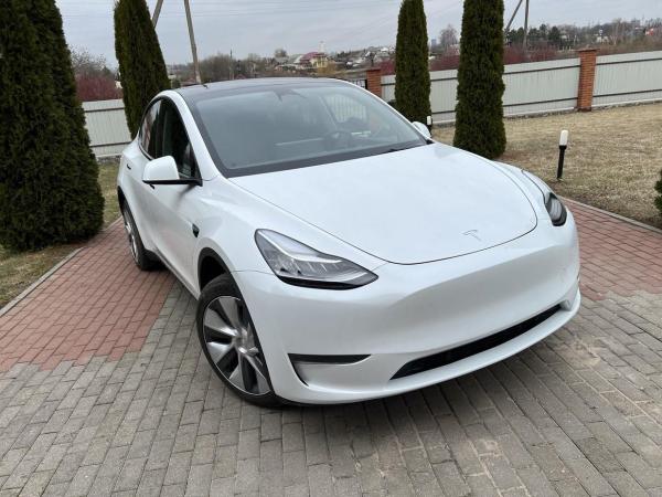 Tesla Model Y, 2023 год выпуска с двигателем Электро, 157 023 BYN в г. Минск