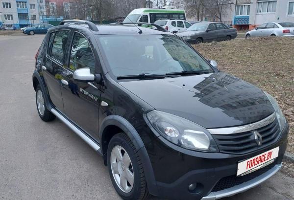 Renault Sandero, 2014 год выпуска с двигателем Бензин, 30 916 BYN в г. Минск