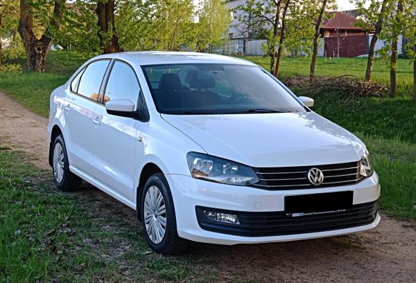 Volkswagen Polo, 2016 год выпуска с двигателем Бензин, 35 411 BYN в г. Минск