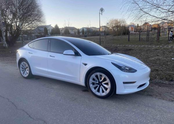 Tesla Model 3, 2021 год выпуска с двигателем Электро, 93 349 BYN в г. Минск