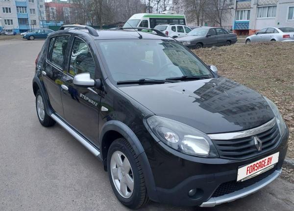 Renault Sandero, 2014 год выпуска с двигателем Бензин, 30 916 BYN в г. Минск