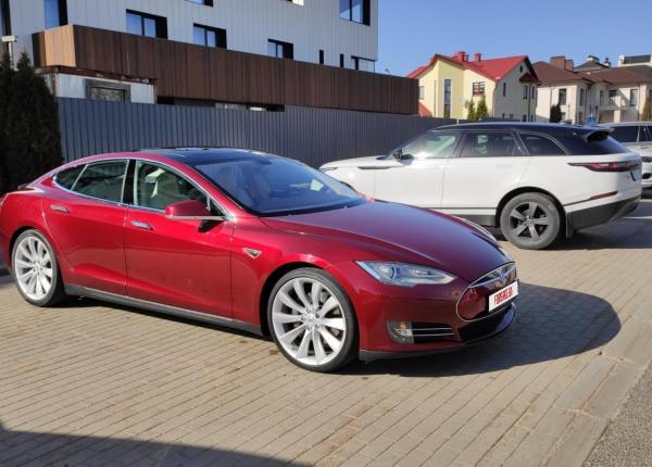 Tesla Model S, 2013 год выпуска с двигателем Электро, 82 985 BYN в г. Минск