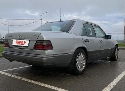 Фото Mercedes-Benz E-класс