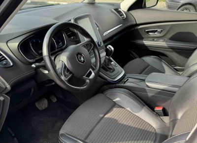 Фото Renault Scenic