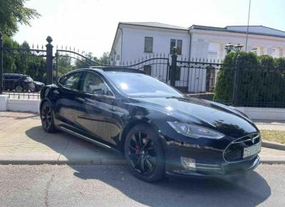 Фото Tesla Model S