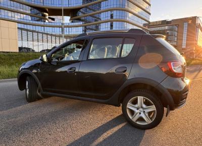 Фото Renault Sandero