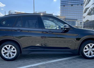 Фото BMW X1