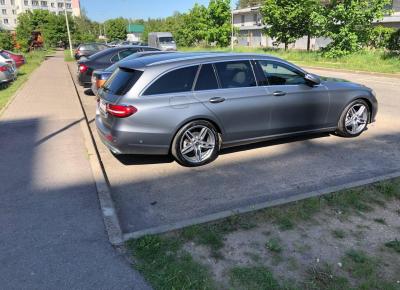 Фото Mercedes-Benz E-класс