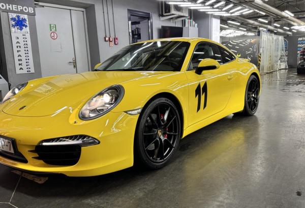 Porsche 911, 2013 год выпуска с двигателем Бензин, 237 615 BYN в г. Минск