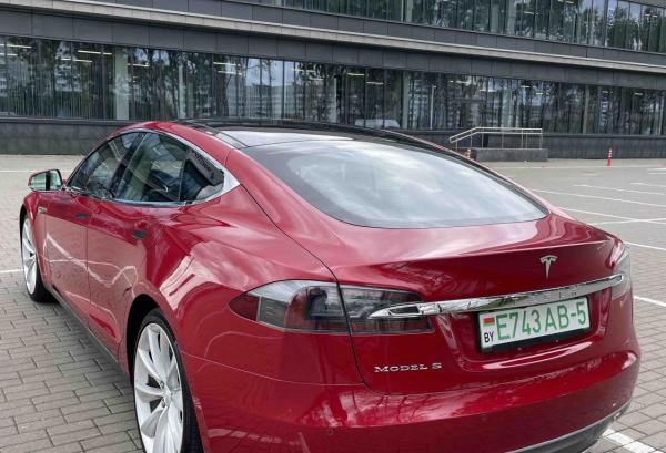 Tesla Model S, 2013 год выпуска с двигателем Электро, 56 452 BYN в г. Минск