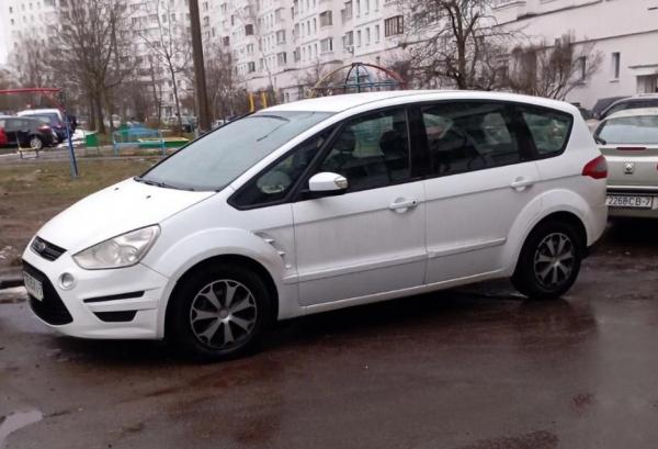 Ford S-Max, 2013 год выпуска с двигателем Бензин, 34 249 BYN в г. Минск