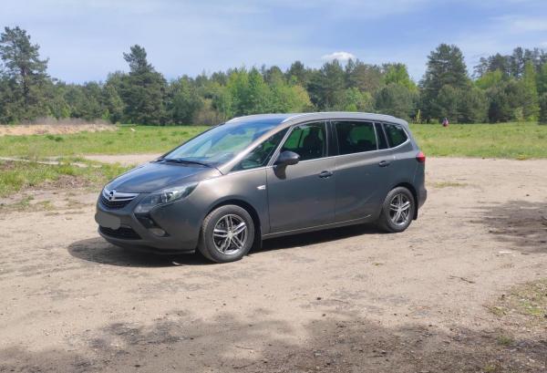 Opel Zafira, 2015 год выпуска с двигателем Дизель, 44 592 BYN в г. Минск