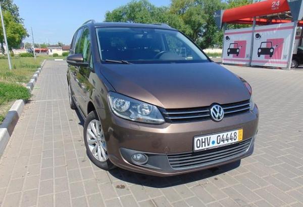 Volkswagen Touran, 2011 год выпуска с двигателем Дизель, 41 665 BYN в г. Бобруйск