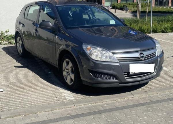 Opel Astra, 2011 год выпуска с двигателем Бензин, 19 522 BYN в г. Минск