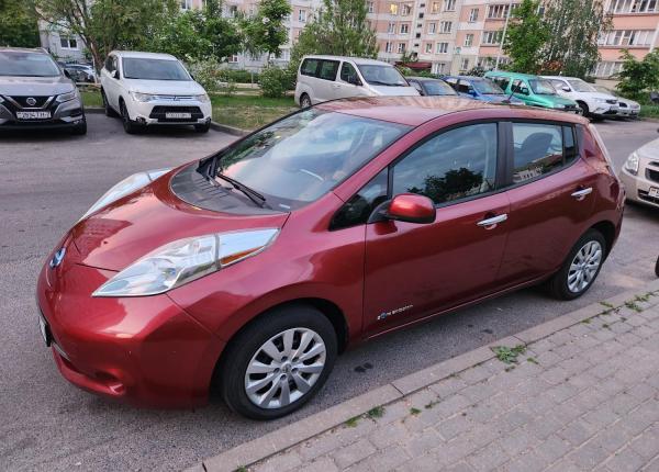 Nissan Leaf, 2013 год выпуска с двигателем Электро, 25 647 BYN в г. Минск