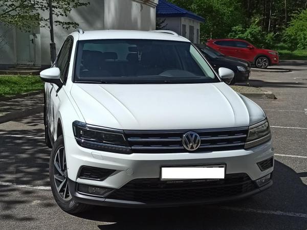 Volkswagen Tiguan, 2018 год выпуска с двигателем Бензин, 99 974 BYN в г. Минск