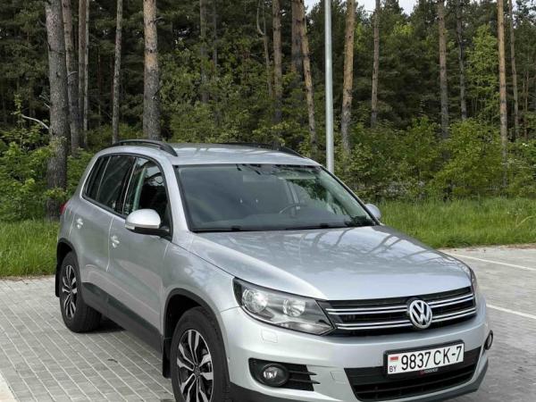Volkswagen Tiguan, 2015 год выпуска с двигателем Бензин, 61 224 BYN в г. Минск