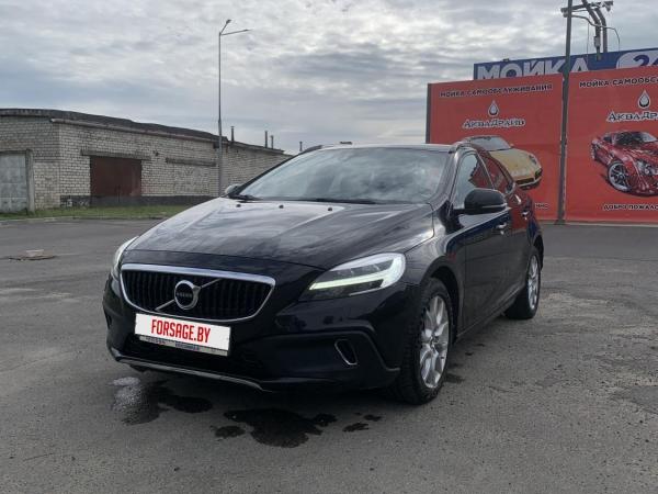 Volvo V40 Cross Country, 2017 год выпуска с двигателем Бензин, 62 364 BYN в г. Минск