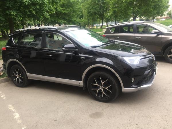 Toyota RAV4, 2016 год выпуска с двигателем Бензин, 74 320 BYN в г. Минск