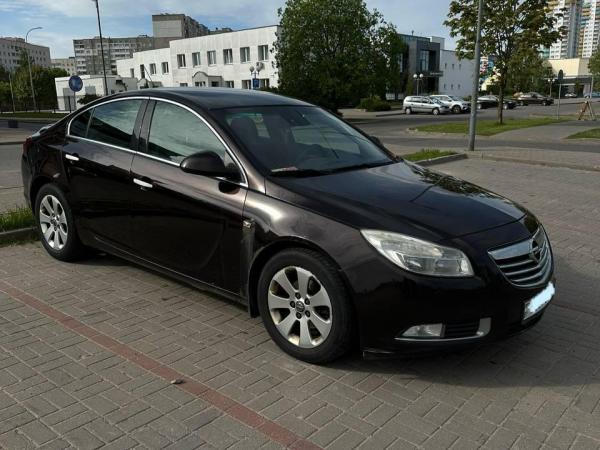 Opel Insignia, 2013 год выпуска с двигателем Бензин, 33 929 BYN в г. Минск