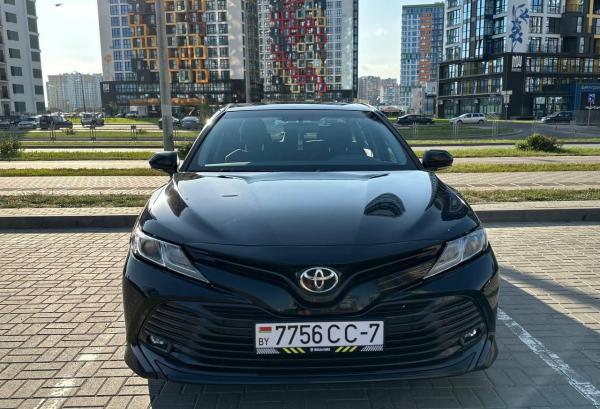 Toyota Camry, 2019 год выпуска с двигателем Бензин, 82 041 BYN в г. Минск