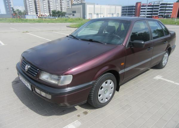 Volkswagen Passat, 1995 год выпуска с двигателем Бензин, 8 977 BYN в г. Минск