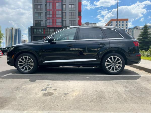 Audi Q7, 2019 год выпуска с двигателем Бензин, 123 578 BYN в г. Минск