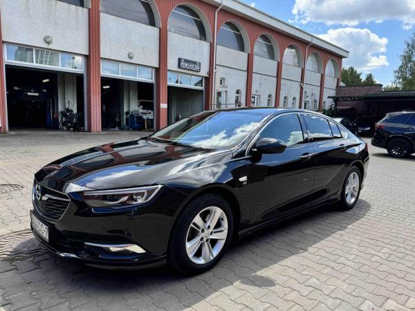 Opel Insignia, 2019 год выпуска с двигателем Дизель, 76 411 BYN в г. Минск