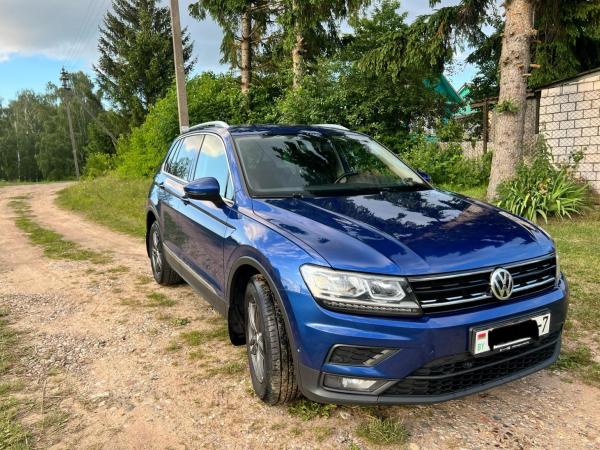 Volkswagen Tiguan, 2018 год выпуска с двигателем Бензин, 78 329 BYN в г. Минск