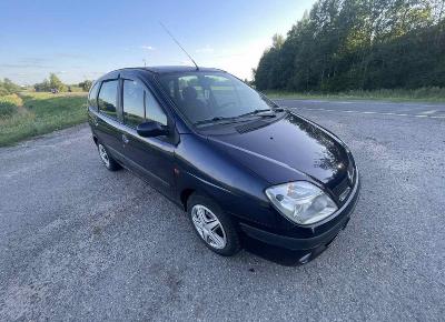 Фото Renault Scenic