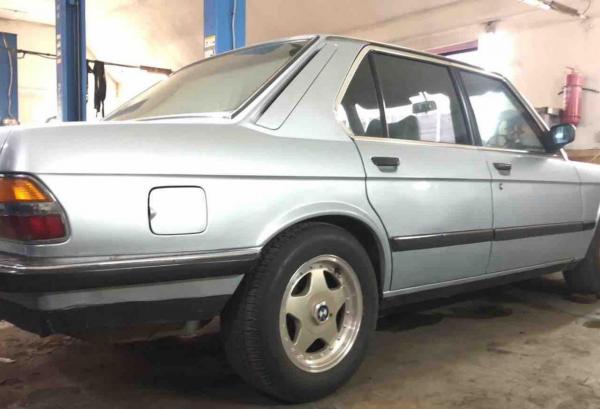 BMW 5 серия, 1983 год выпуска с двигателем Бензин, 8 993 BYN в г. Минск