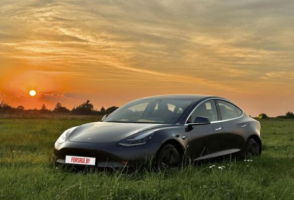 Tesla Model 3, 2019 год выпуска с двигателем Электро, 110 985 BYN в г. Минск