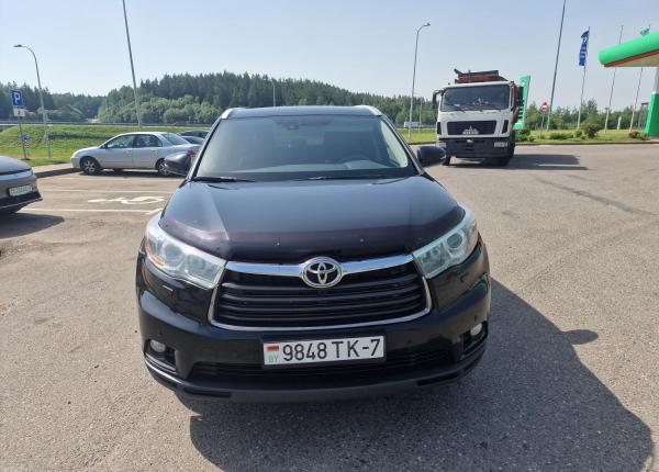 Toyota Highlander, 2014 год выпуска с двигателем Бензин, 88 654 BYN в г. Минск