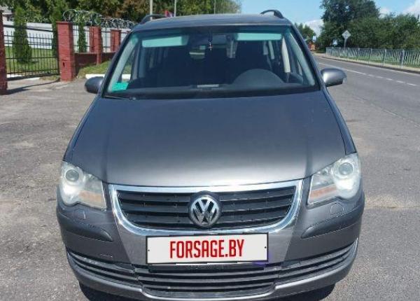 Volkswagen Touran, 2007 год выпуска с двигателем Бензин, 22 482 BYN в г. Дзержинск