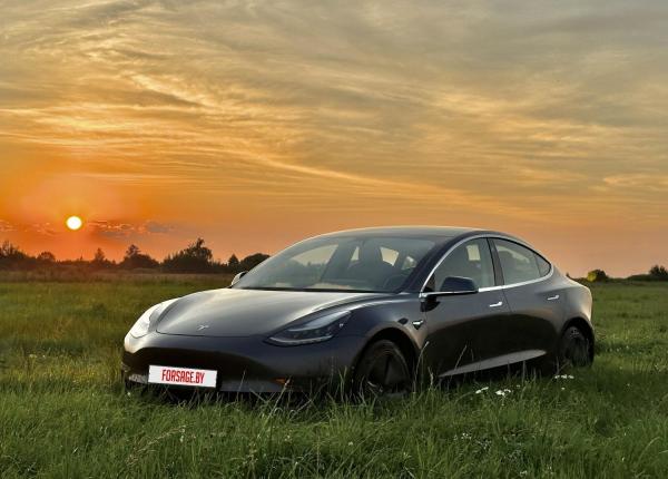 Tesla Model 3, 2019 год выпуска с двигателем Электро, 110 985 BYN в г. Минск