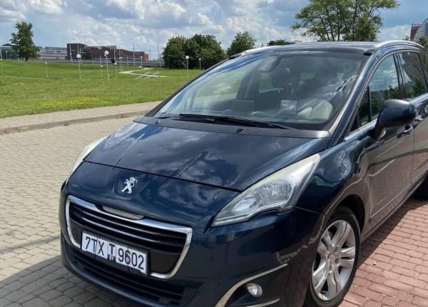 Peugeot 5008, 2015 год выпуска с двигателем Дизель, 41 988 BYN в г. Минск