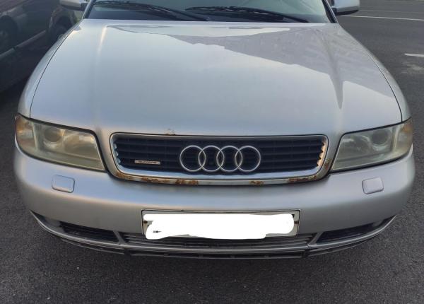 Audi A4, 2001 год выпуска с двигателем Бензин, 15 671 BYN в г. Минск