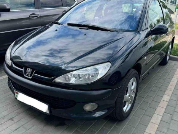 Peugeot 206, 2002 год выпуска с двигателем Бензин, 9 882 BYN в г. Минск