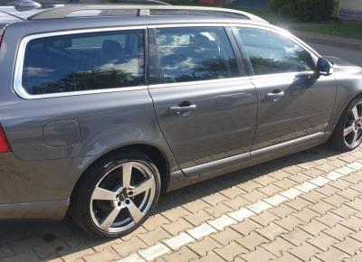 Фото Volvo V70