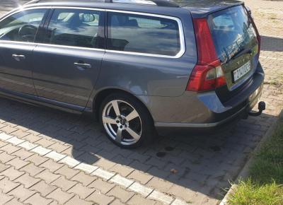 Фото Volvo V70