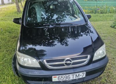 Фото Opel Zafira