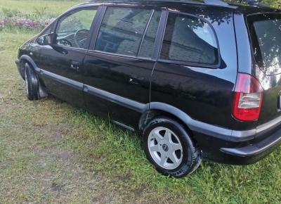 Фото Opel Zafira